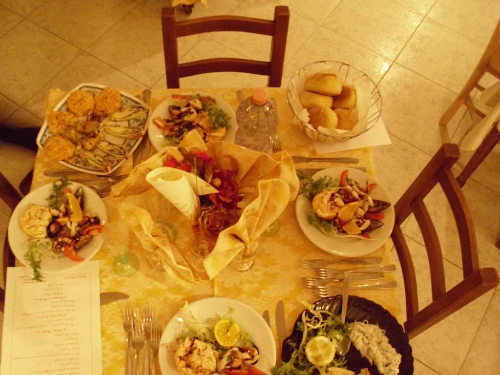 Pensione S. Antonio Ristorante Silvia Furci Siculo Exteriér fotografie