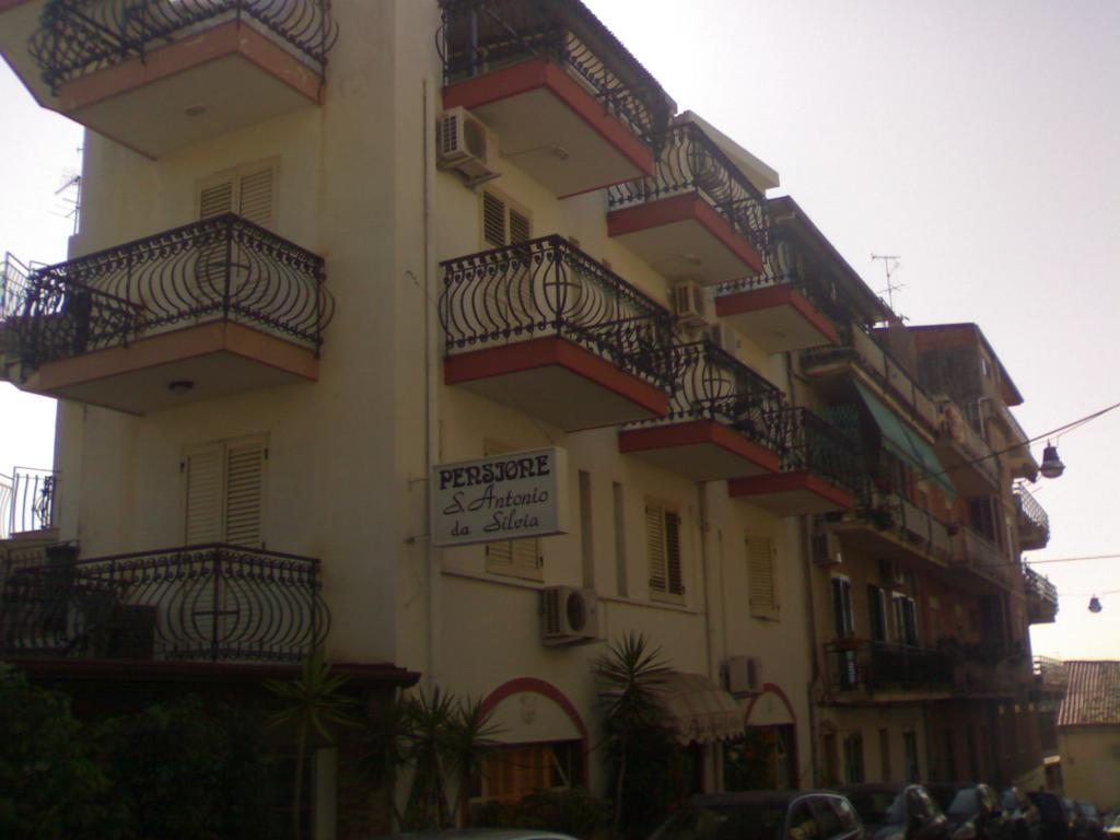 Pensione S. Antonio Ristorante Silvia Furci Siculo Exteriér fotografie